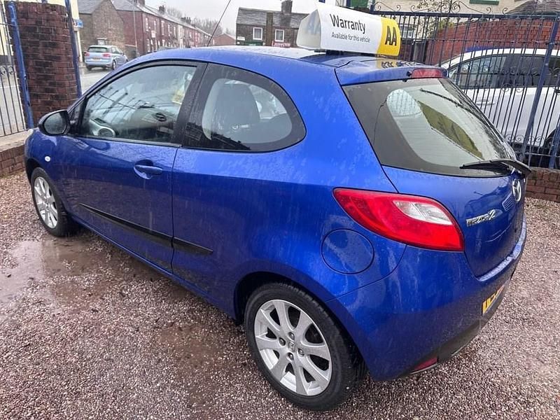 Used Mazda 2 86 HP (63 kW) 2008 Blue Hatchback