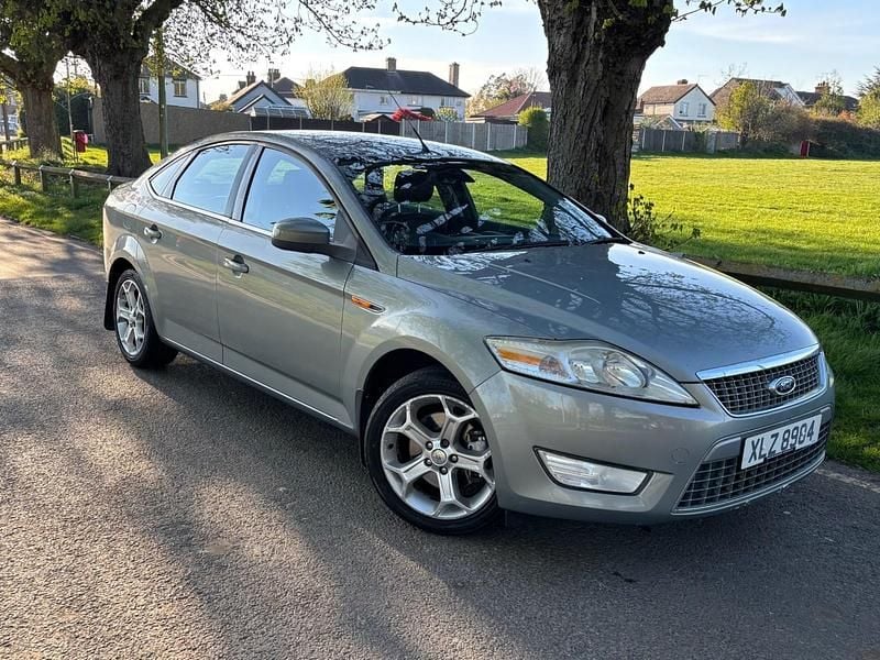 Used Ford Mondeo Titanium 140 HP (102 kW) 2009 Grey Hatchback