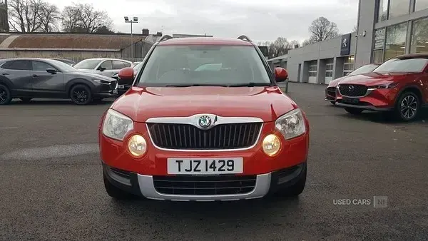 Używany Skoda Yeti SE 105 KM (77 kW) 2011 Czerwony SUV