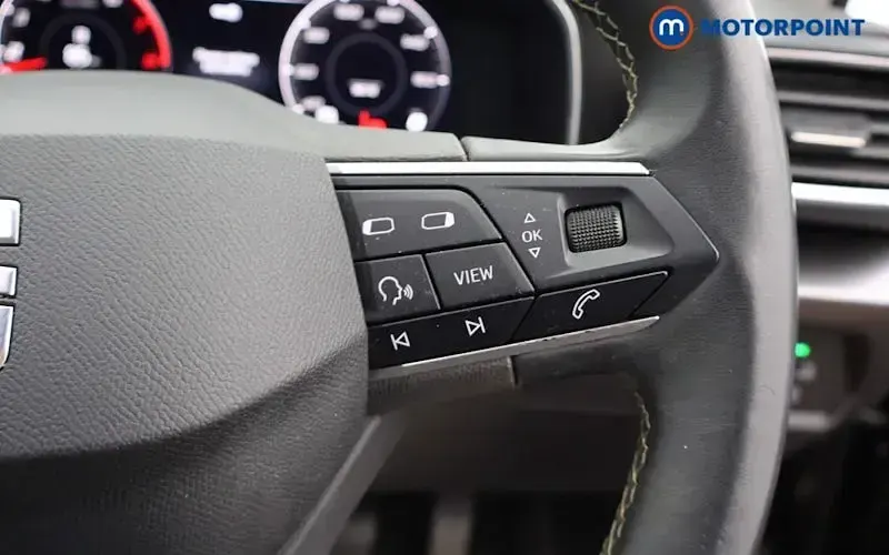 Used Seat Leon SE Dynamic 110 HP (80 kW) 2020 Black Hatchback