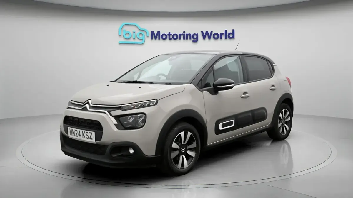 Used Citroën C3 PureTech 83 HP (61 kW) 2024 Grey Hatchback