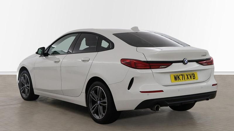 Used BMW 218 Sport Line 134 HP (98 kW) 2022 White Coupe