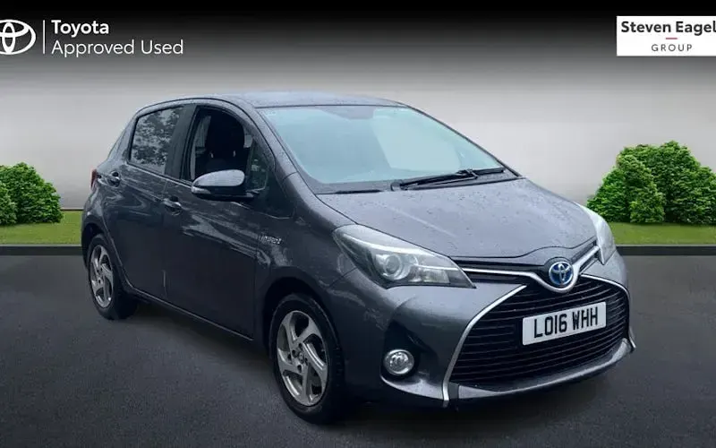 Used Toyota Yaris 101 HP (74 kW) 2016 Hatchback