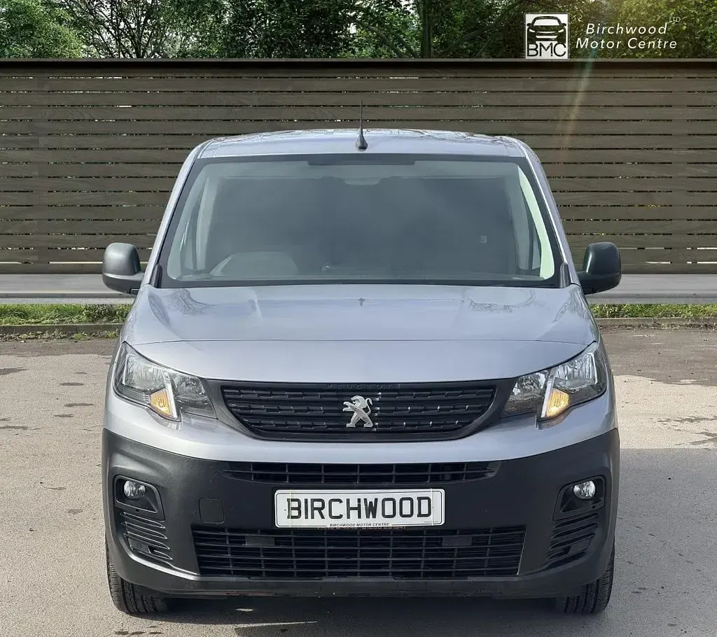 Used Peugeot Partner 2019 Grey MPV