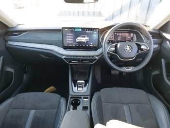 Used Skoda Octavia SE L 150 HP (110 kW) 2024 White Estate