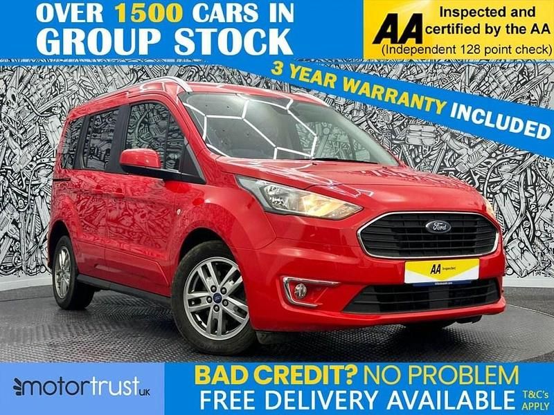 Used Ford Tourneo Titanium 120 HP (88 kW) 2021 Red MPV