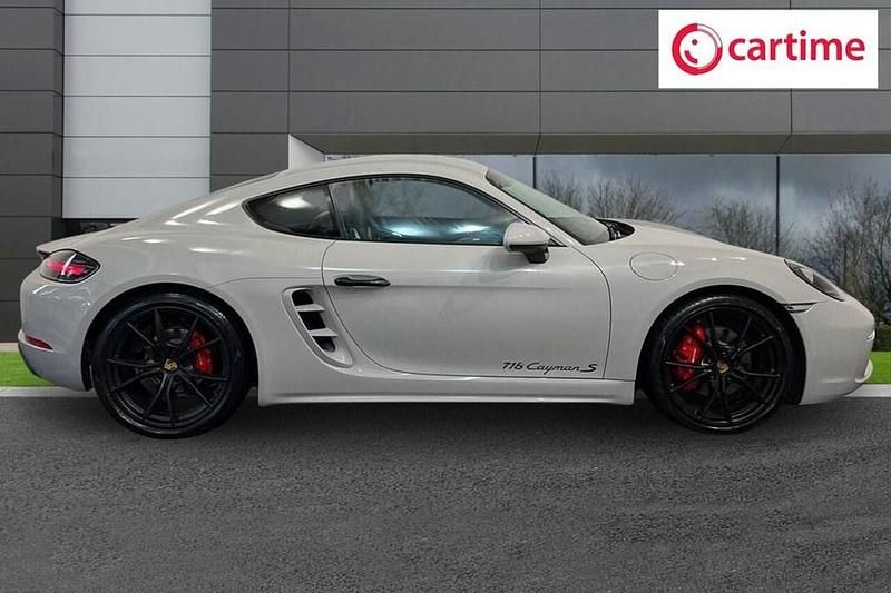 Used Porsche 718 Cayman 350 HP (257 kW) 2019 Grey Coupe