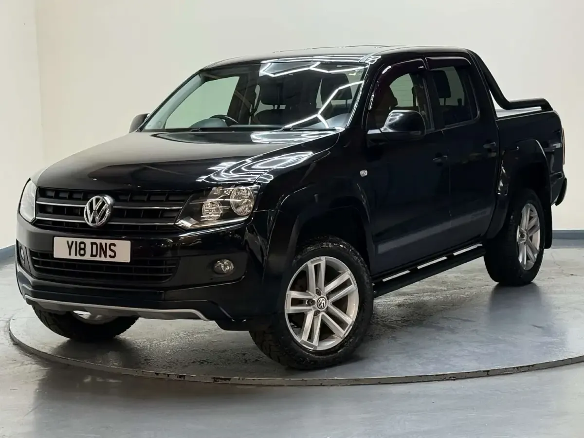 Begagnad VW Amarok Canyon 180 HK (132 kW) 2014 Svart Pickup