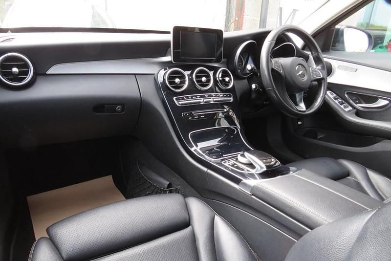 Begagnad Mercedes C350e 2016 Svart Kombi