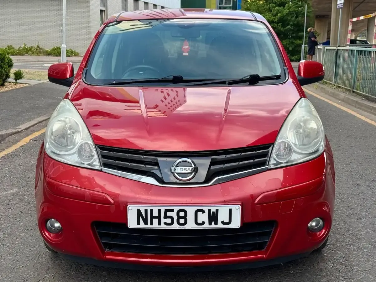 Used Nissan Note Tekna 110 HP (80 kW) 2009 Red Hatchback