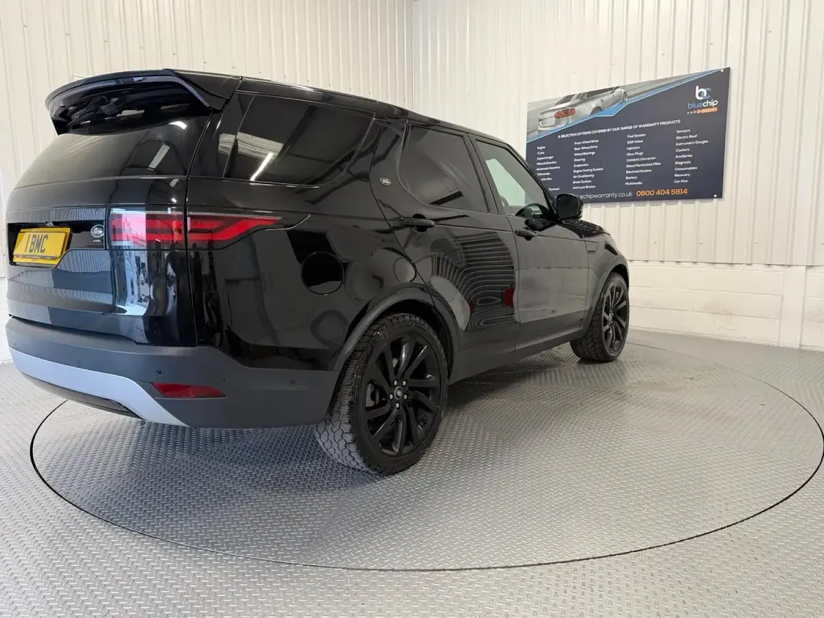 Używany Land Rover Discovery 5 HSE 2021 Czarny SUV