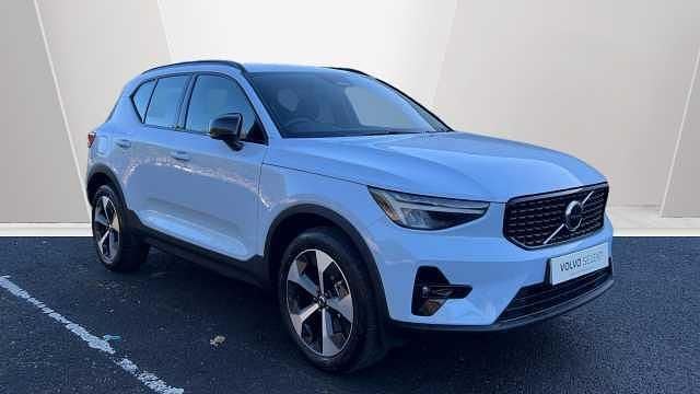 New 2026 Volvo XC40 Plus SUV | £34,791 (Super price) - Image 1/4