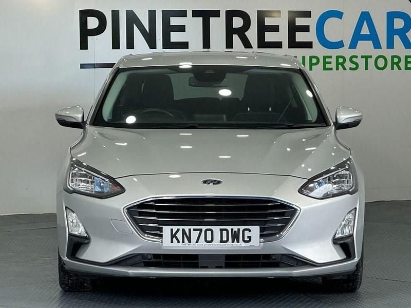 Used Ford Focus Titanium 120 HP (88 kW) 2020 Silver Hatchback