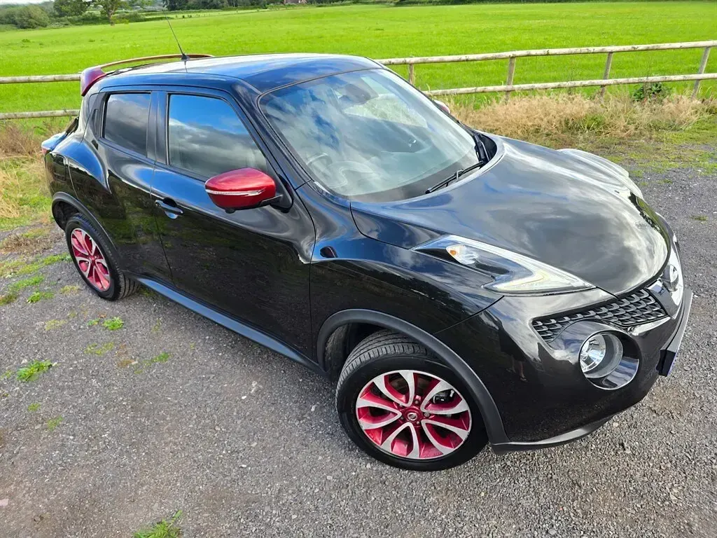 Used Nissan Juke Tekna 110 HP (80 kW) 2015 Black SUV