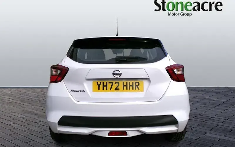 Used Nissan Micra Acenta 92 HP (67 kW) 2022 White Hatchback