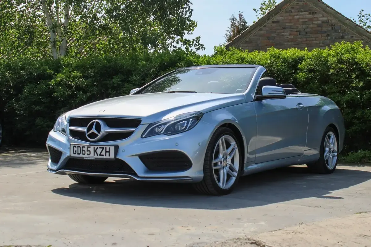 Used Mercedes E220 AMG line 177 HP (130 kW) 2015 Silver Cabriolet
