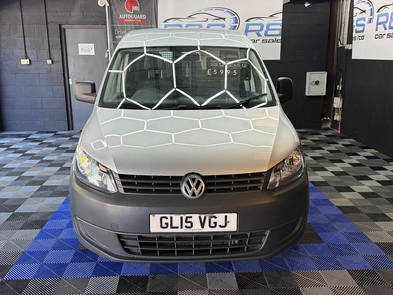 Begagnad VW Caddy Startline 102 HK (75 kW) 2015 Silver Minibuss