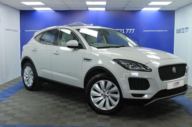 Used Jaguar E-Pace SE 180 HP (132 kW) 2019 Grey SUV
