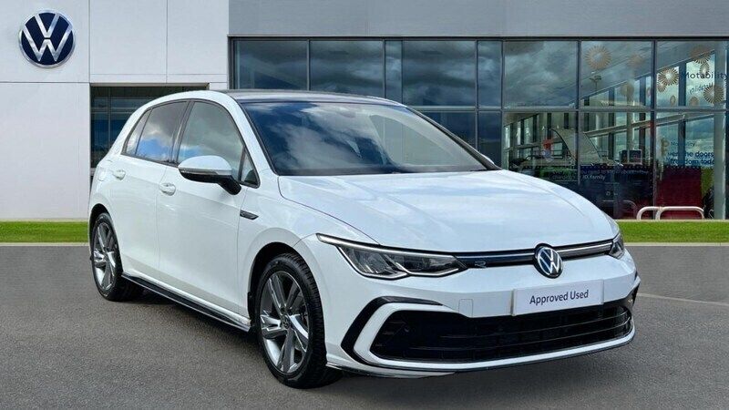 White Used 2024 VW Golf VIII R-line Hatchback | £24,894 (Fair price) - Image 1/4