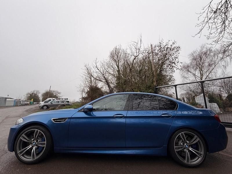 Used BMW M5 Comfort Edition 2014 Blue Sedan