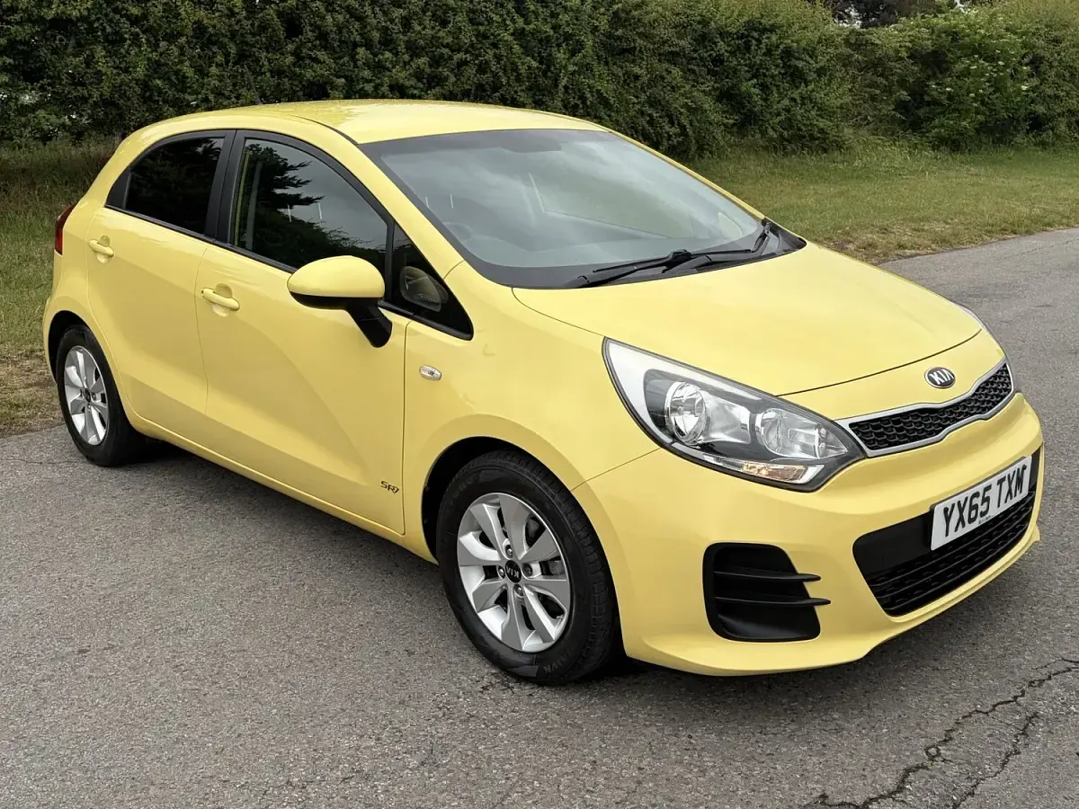 Used Kia Rio 2015 Yellow Hatchback