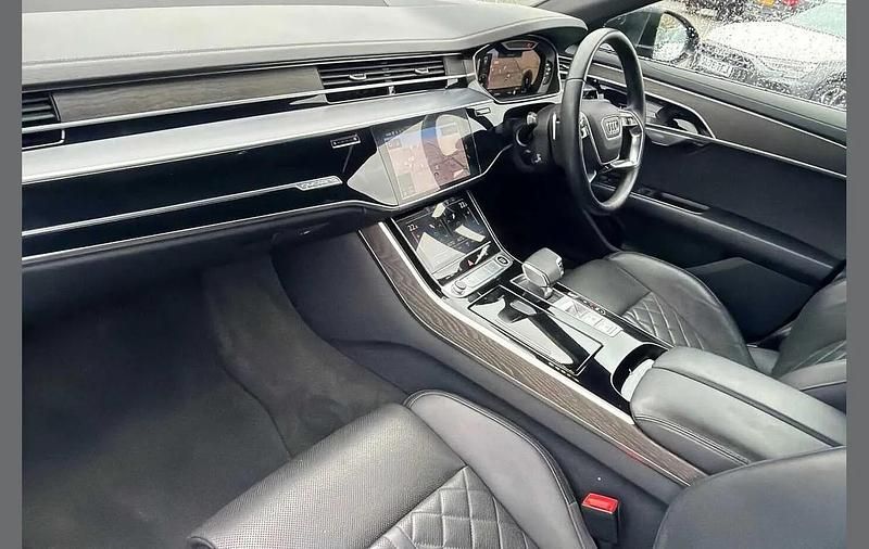 Used Audi A8L S-Line 281 HP (206 kW) 2023 Black Sedan