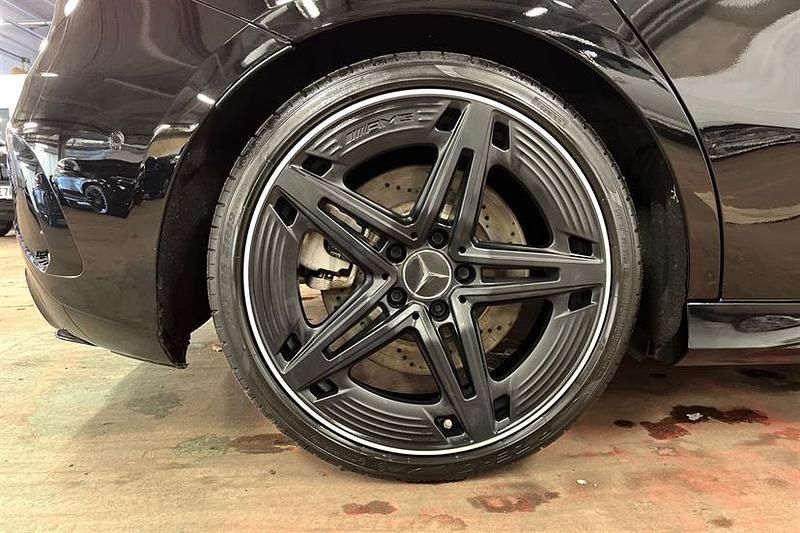 Used Mercedes A35 AMG Premium Plus 306 HP (225 kW) 2023 Night black Hatchback