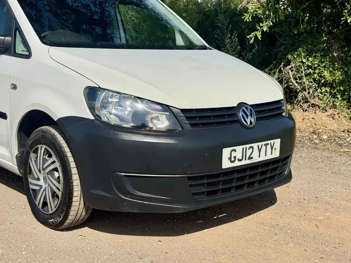 Used VW Caddy 102 HP (75 kW) 2012 White MPV