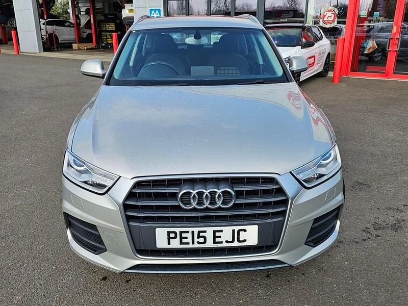 Used Audi Q3 Design 150 HP (110 kW) 2015 Silver SUV