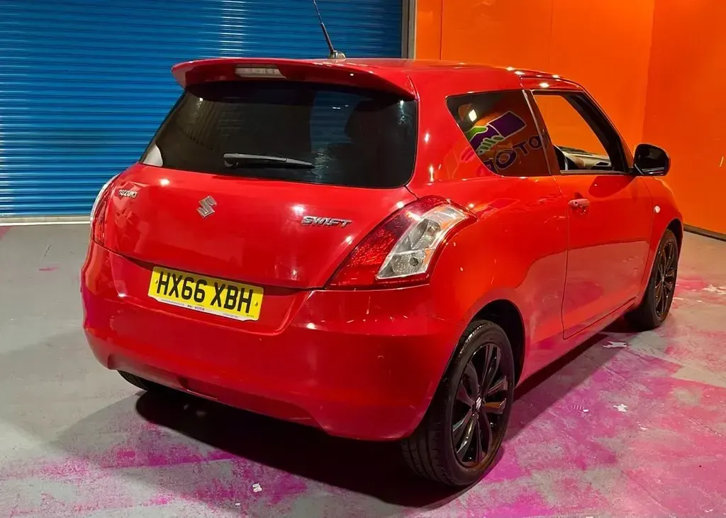 Używany Suzuki Swift SZ-L 94 KM (69 kW) 2016 Czerwony Hatchback