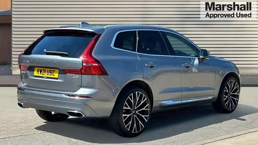 Used Volvo XC60 Inscription 250 HP (183 kW) 2021 Grey SUV