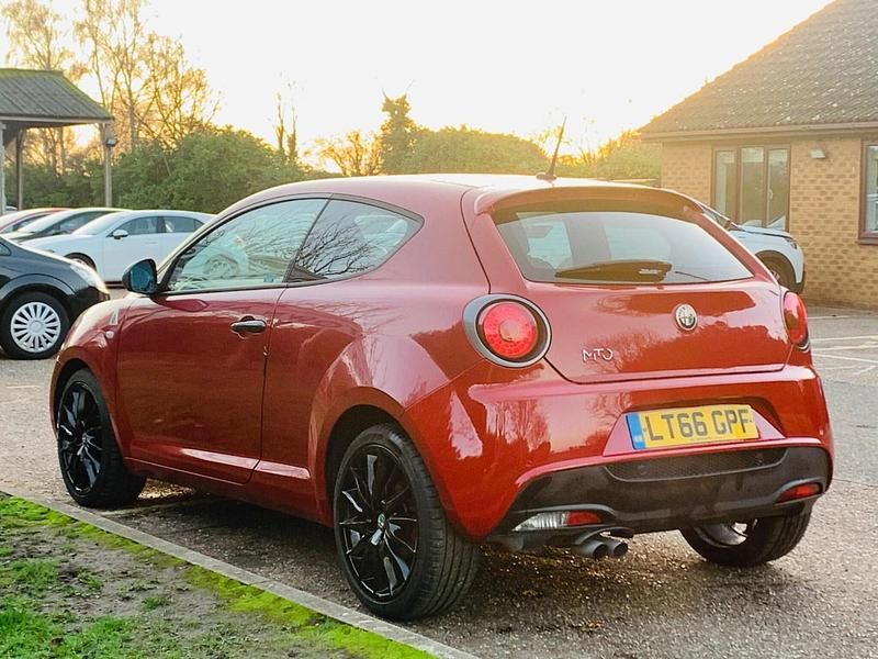 Used Alfa Romeo MiTo Quadrifoglio Verde 170 HP (125 kW) 2016 Red Hatchback