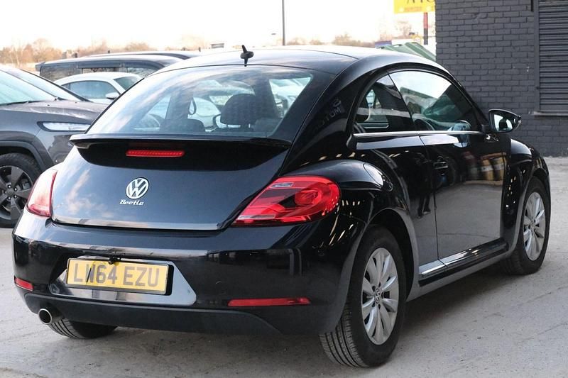 Used VW Beetle Design 105 HP (77 kW) 2025 Black Hatchback