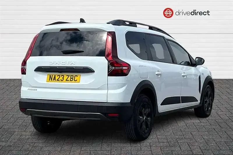 Used Dacia Jogger Extreme 110 HP (80 kW) 2023 White MPV
