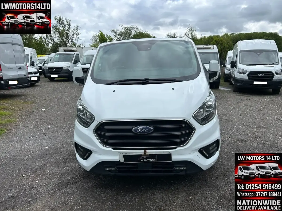 Used Ford Transit Custom Limited 130 HP (95 kW) 2021 White Van
