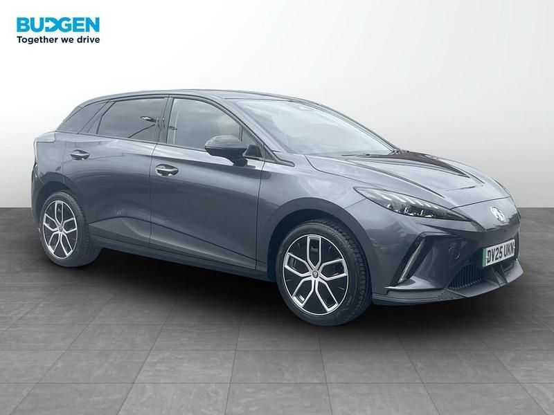 New 2025 MG MG4 EV Trophy Hatchback | £25,891 (Expensive) - Image 1/4