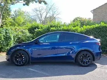 Used Tesla Model Y Long Range AWD 11 kW (15 HP) 2023 Blue SUV