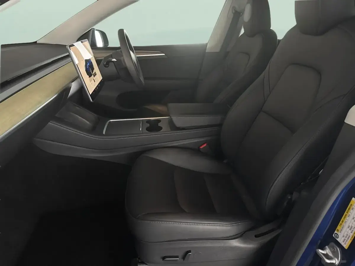 Usado Tesla Model Y Long Range AWD 378 kW (514 HP) 2023 Azul SUV