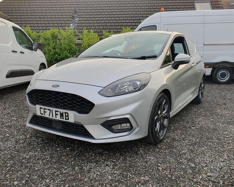 Used Ford Fiesta Sport 125 HP (91 kW) 2022 Silver Van