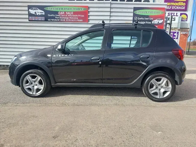 Used Dacia Sandero Lauréate 2017 Black Hatchback