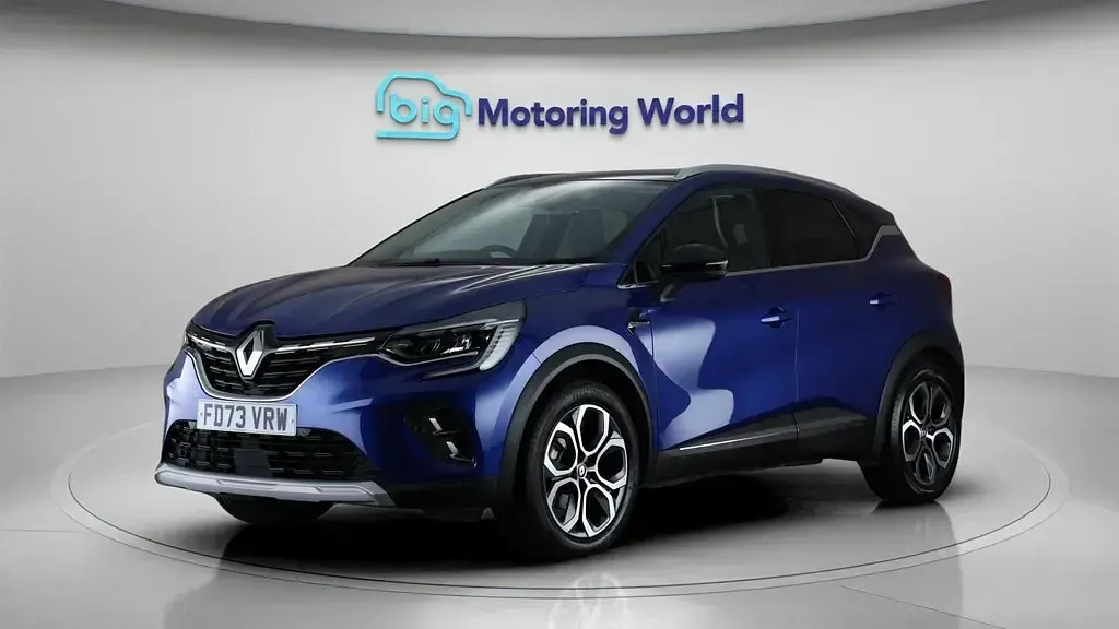 Second-hand Renault Captur Techno 145 CP (106 kW) 2023 Albastru SUV
