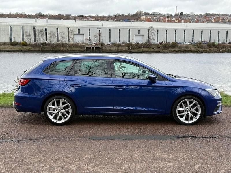 Used Seat Leon ST FR 184 HP (135 kW) 2018 Blue Estate