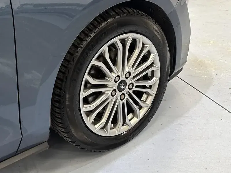 Usado Ford Focus Titanium X 150 HP (110 kW) 2020 Azul Citadino