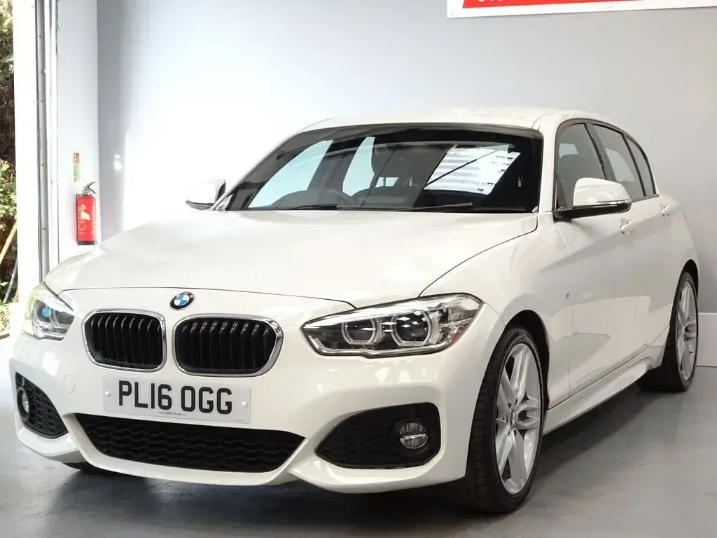 Used BMW 120 M Sport 184 HP (135 kW) 2016 White Hatchback