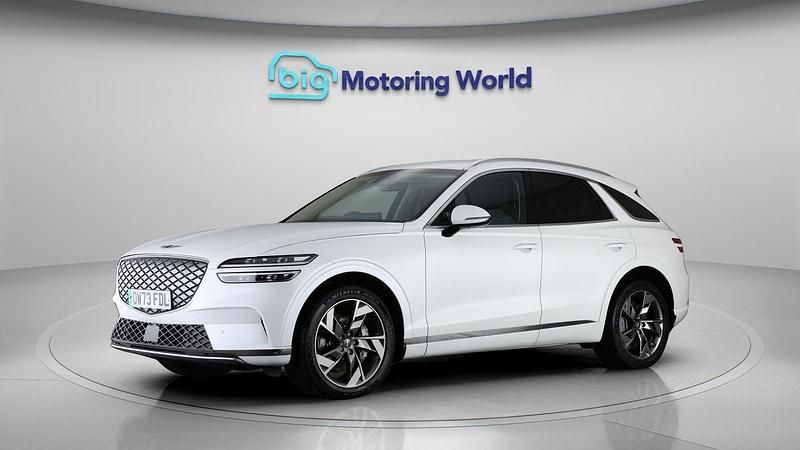 Used Genesis GV70 Sport 359 kW (489 HP) 2023 White SUV