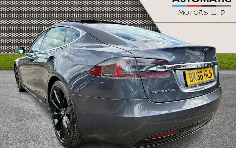 Used Tesla Model S Standard Range 306 kW (417 HP) 2017 Hatchback