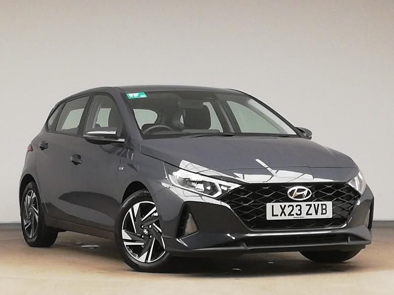 Used Hyundai i20 SE 100 HP (73 kW) 2023 Grey Hatchback