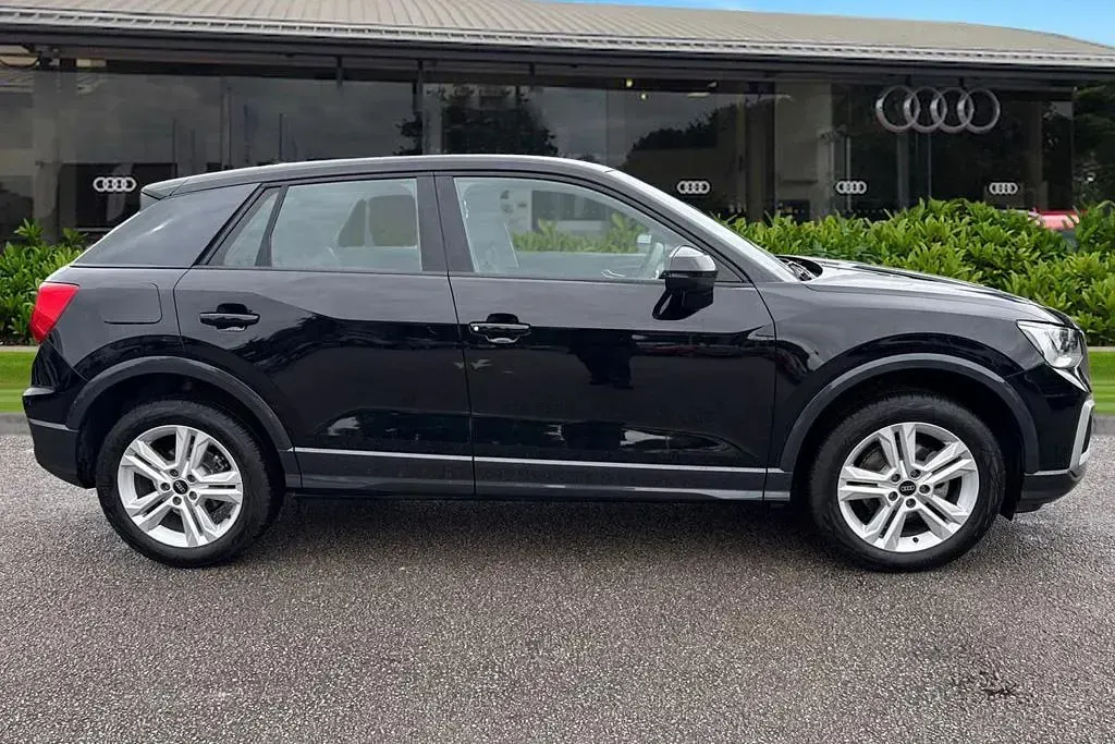Used Audi Q2 Sport 116 HP (85 kW) 2026 Black SUV
