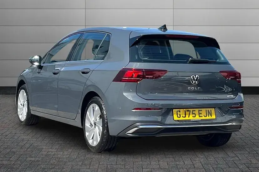 Used VW Golf VIII Style 150 HP (110 kW) 2025 Dolphin grey Hatchback