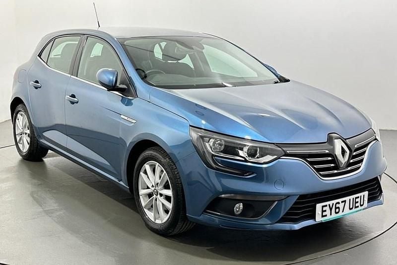 Used Renault Mégane IV Dynamique 130 HP (95 kW) 2017 Hatchback
